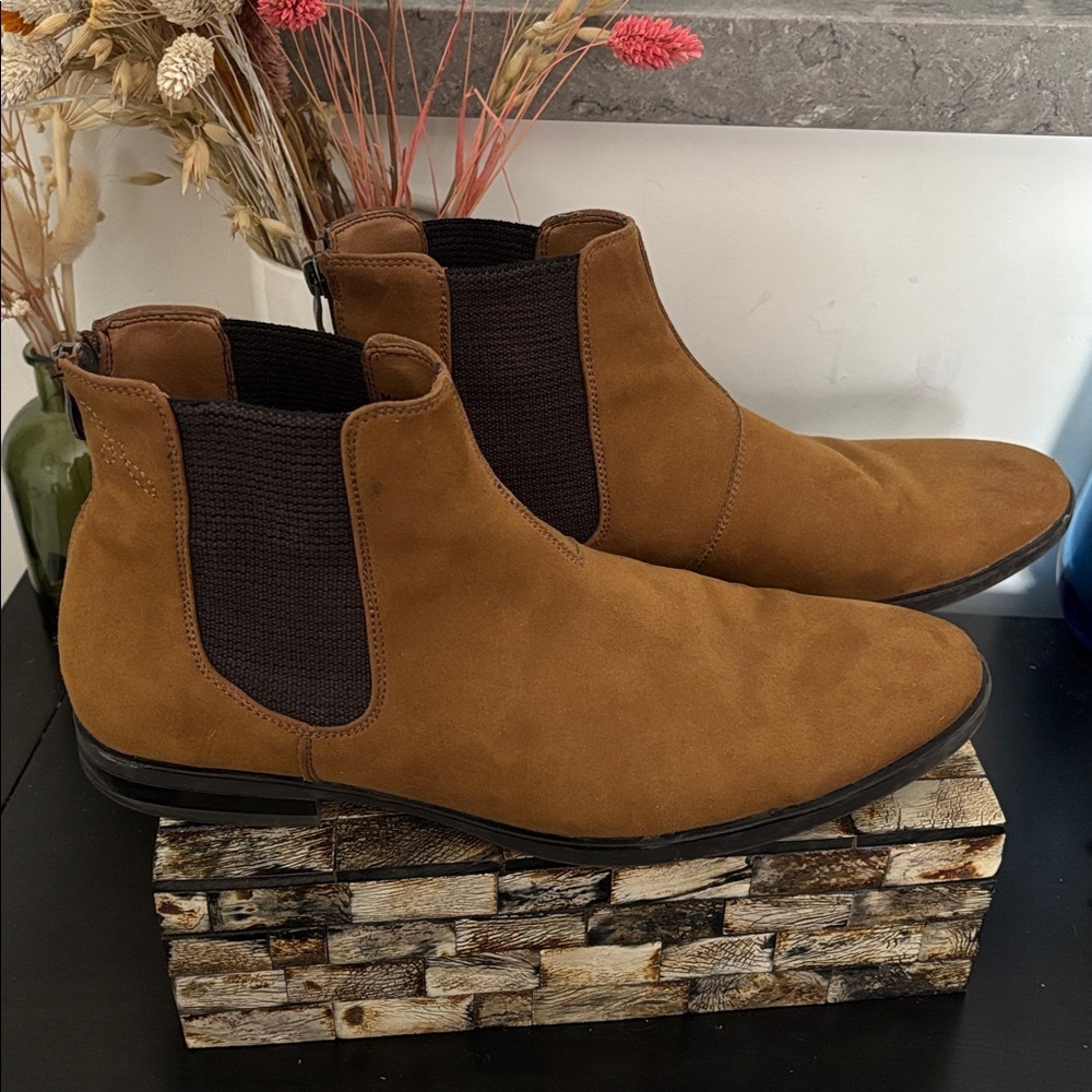CALL IT SPRING (8) Men's Chelsea Boots Vegan Suede Tan Pull-On - Size US 8 - Picture 3 of 16